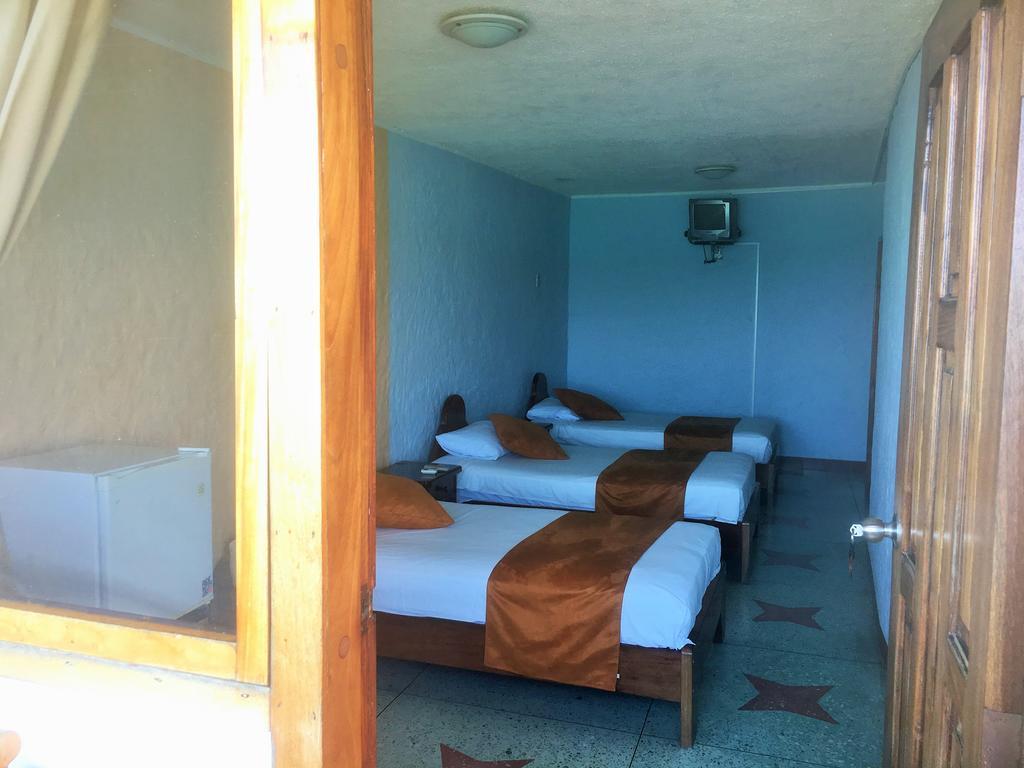 Hostal Estrella De Mar Puerto Ayora  Szoba fotó