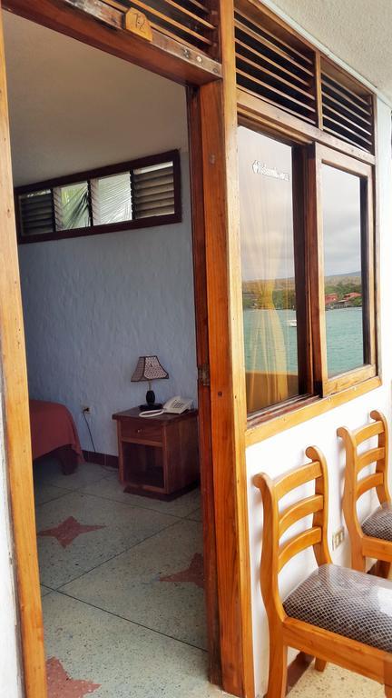 Hostal Estrella De Mar Puerto Ayora  Szoba fotó