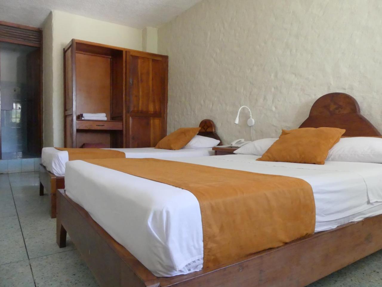 Hostal Estrella De Mar Puerto Ayora  Kültér fotó