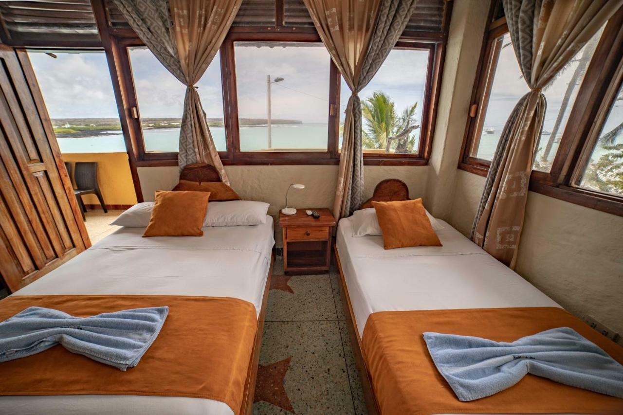 Hostal Estrella De Mar Puerto Ayora  Kültér fotó