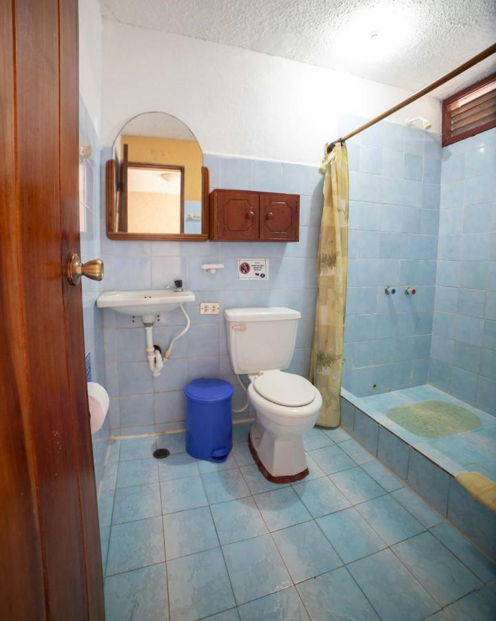 Hostal Estrella De Mar Puerto Ayora  Kültér fotó