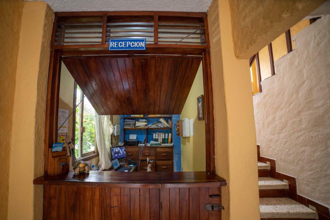 Hostal Estrella De Mar Puerto Ayora  Kültér fotó
